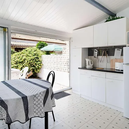 Pavillon Climatise Pour 5 Personnes A - Parking, Wifi, Proche Et Commerces - Fr-1-409-195 Villa *